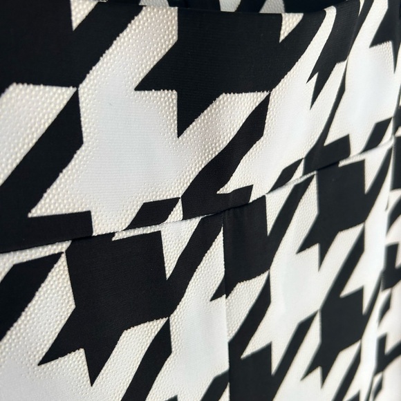 Frank Lyman Design Black and White Houndstooth Skinny Pants 12 - Picture 9 of 16